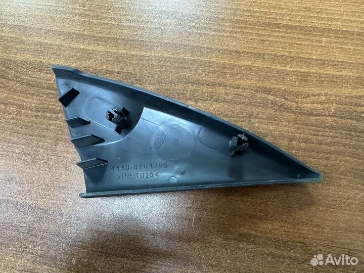 Накладка зеркала передняя левая угол Лада Калина