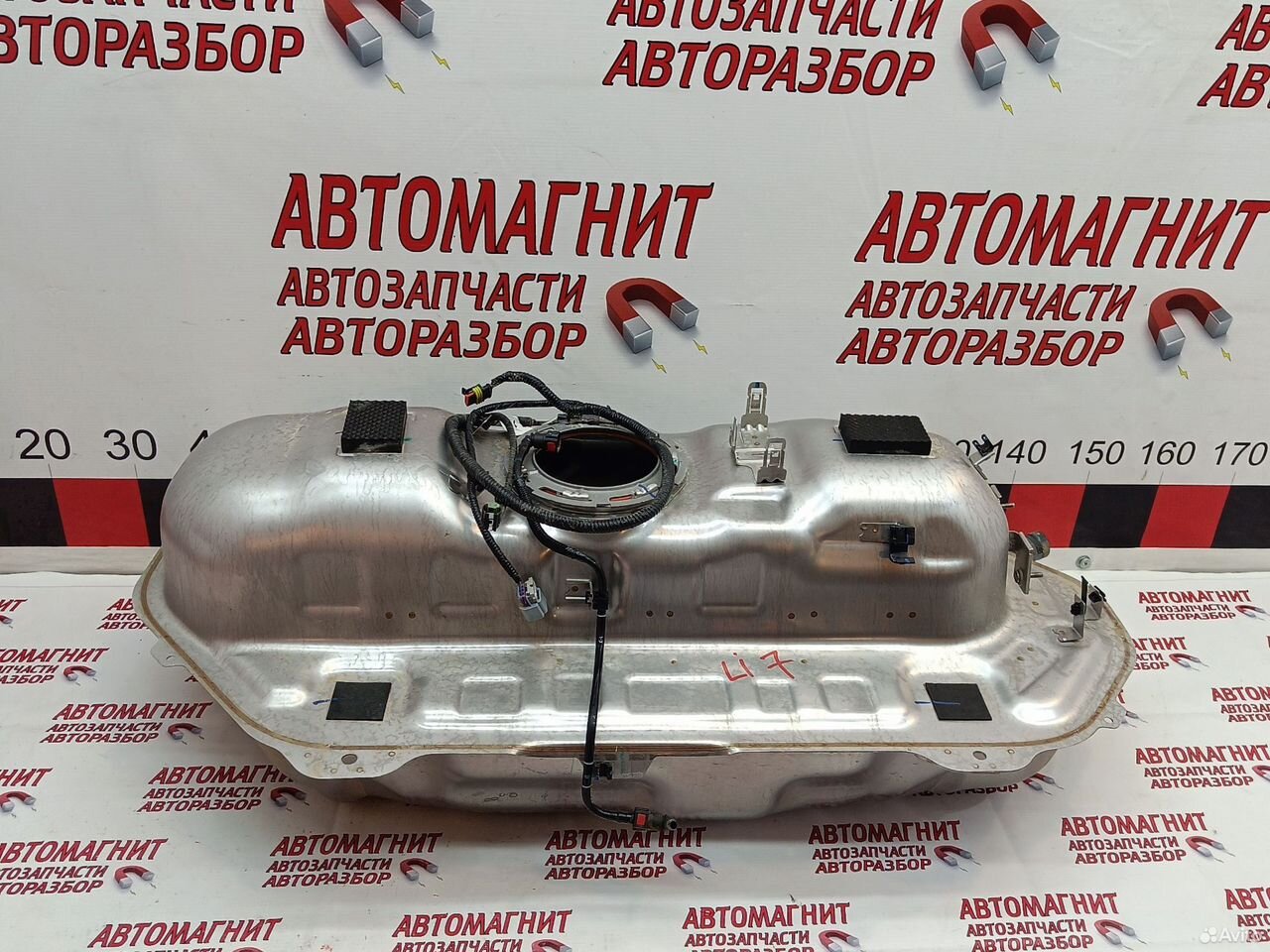 Бензобак Lixiang L7