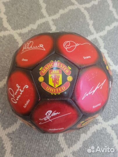 Футбольный мяч