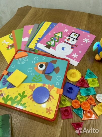 Развивающие игрушки для малышей пакетом