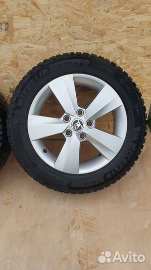Комплект колес r16 шипованых зимних