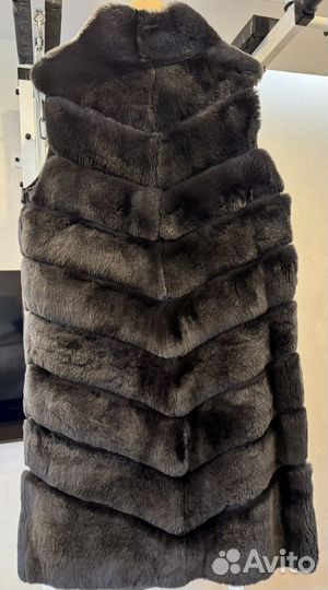 Жилетка натуральный мех 50-52 размер