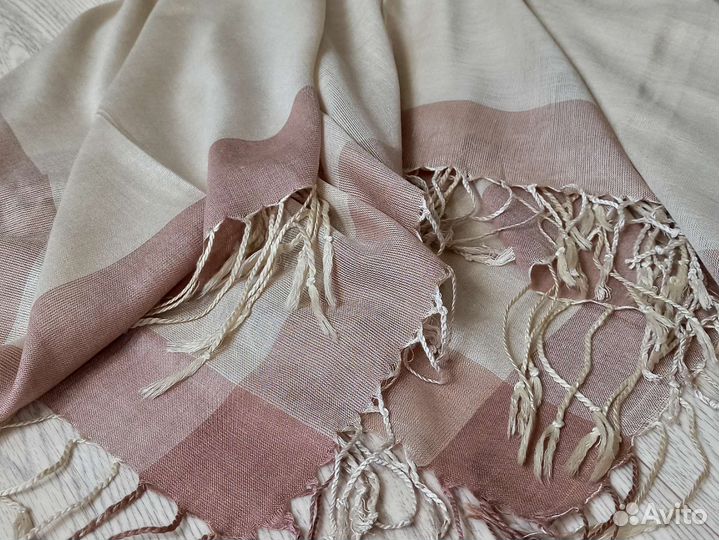 Большой бежевый платок 115/115 Хлопок