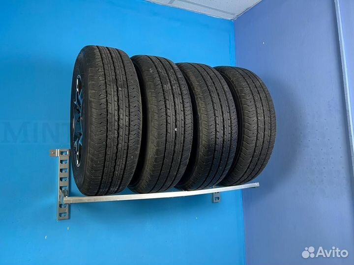 Стеллаж для хранения колес