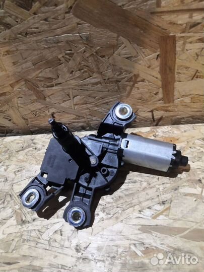 Мотор стеклоочистителя задний Volkswagen Passat b6