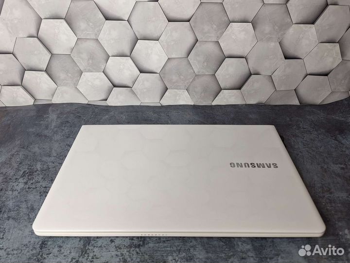 Samsung ativ Book 4 450R5E