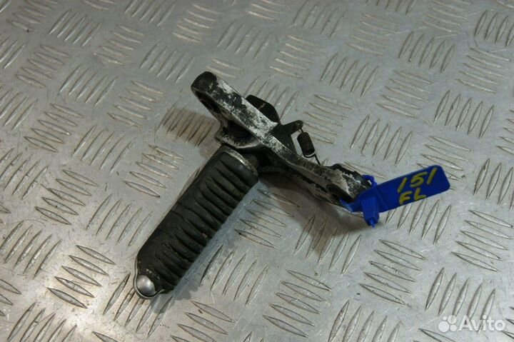 Подножка водителя левая Suzuki GSX400F