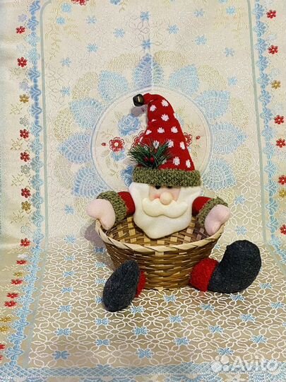 Новогодняя корзинка Дед Мороз для сладостей