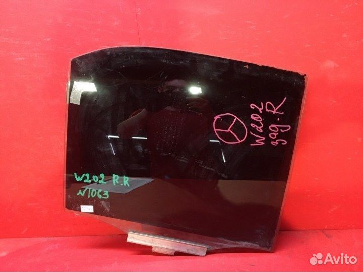 Стекло двери заднее правое Mercedes-Benz C-Class