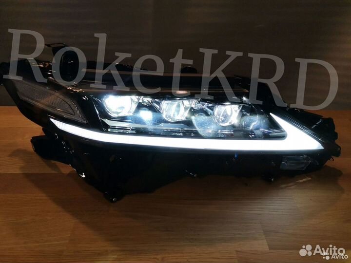 Фары Тойота Камри 70 стиль Lexus