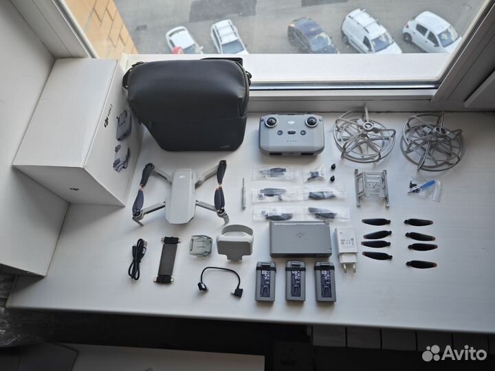 Квадрокоптер DJI Mini 2 Fly More Combo