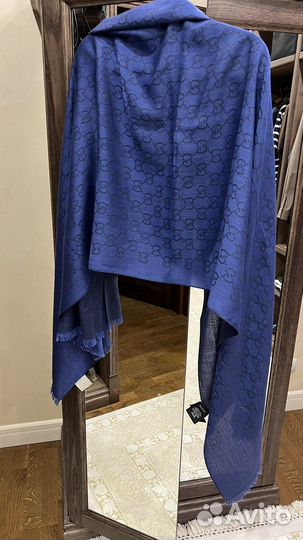 Шарфы и палантины gucci