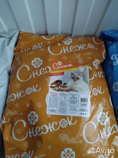 Сухой корм для собак и кошек