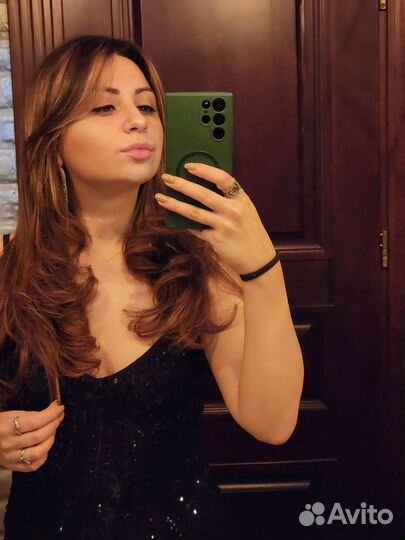 Музыкант,бэк -вокал,хостес