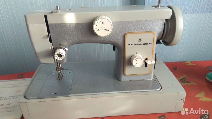 Швейная машина Чайка 132м