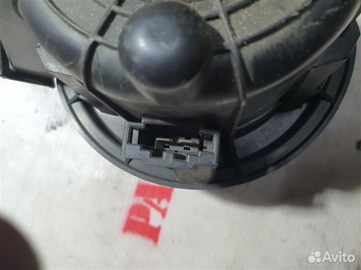 Моторчик печки Ситроен С3