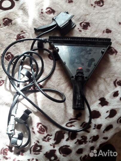 Пылесос моющий LG Hippo V-C9156WA