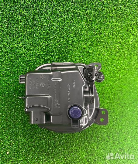 Противотуманка левая бмв 5 Ф10 (13-16) LED