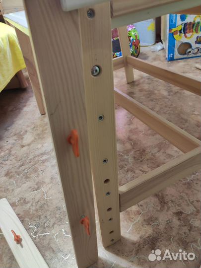 Растущий стол, парта IKEA Flisat (икея) с ящиками
