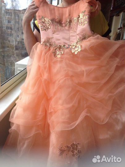 Красивое платье для девочки