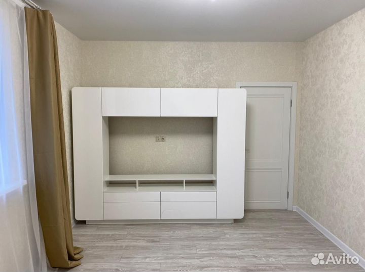 Стенка в гостинную нео белый глянец