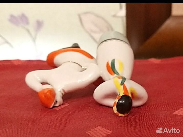 Статуэтка Танец гопачок, фарфор, роспись