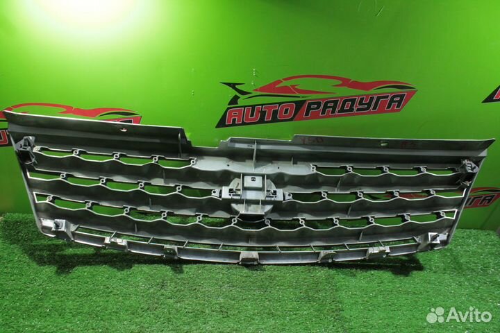 Решетка радиатора nissan GY50,PNY50,PY50,Y50 fuga