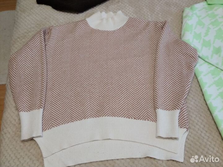 Свитера и платье вязанные