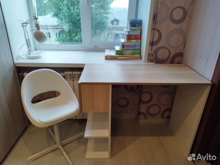 Компьютерный стол