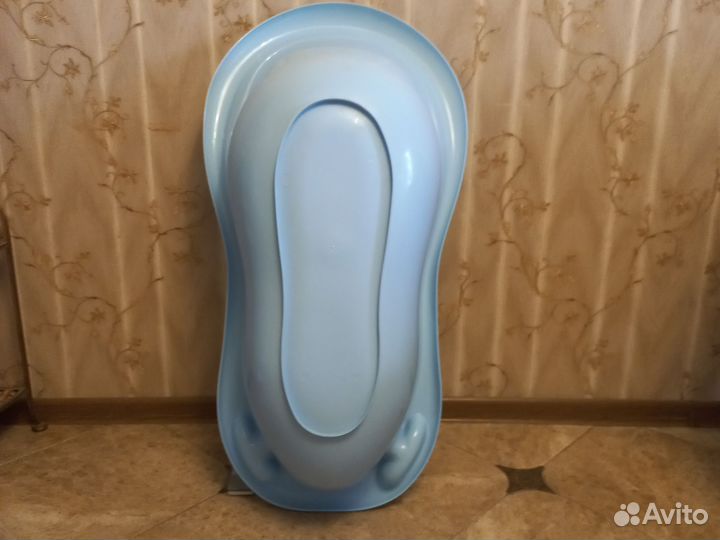 Ванночка для купания новорожденного