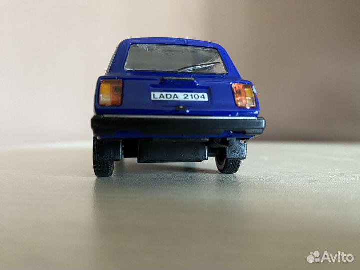 Модель автомобиля ваз LADA 2104