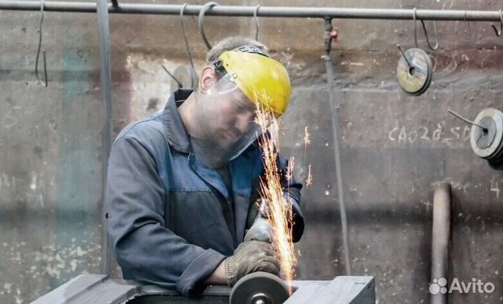 Резчик металла/вахта