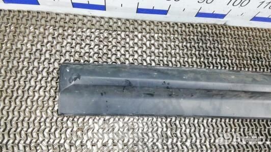 Молдинг двери передней левой land rover range rove