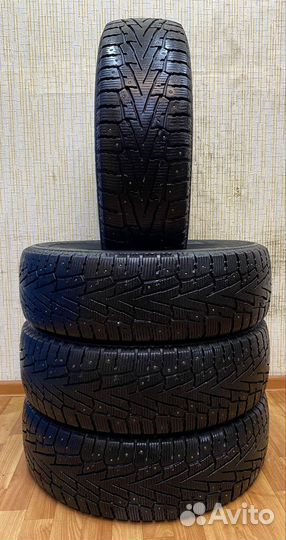 Roadstone Winguard WinSpike SUV 225/65 R17