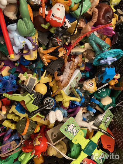 Игрушки фигурки из киндер сюрпризов