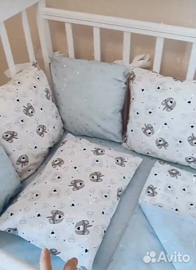 Бортики в кроватку