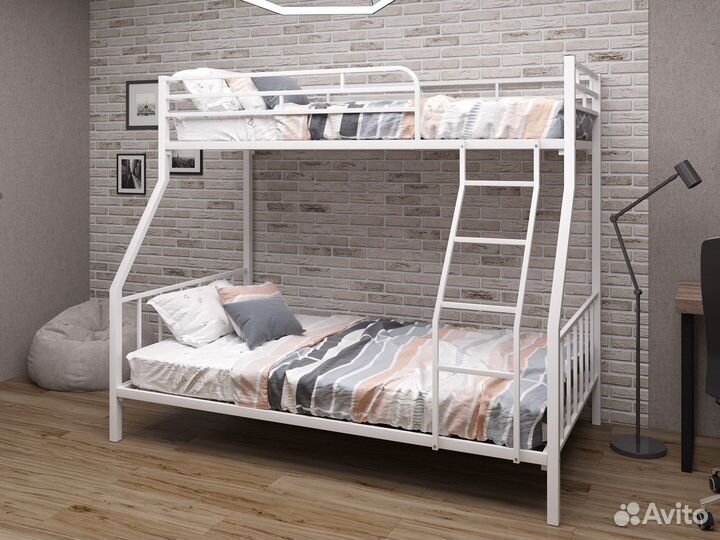 Двухъярусная кровать