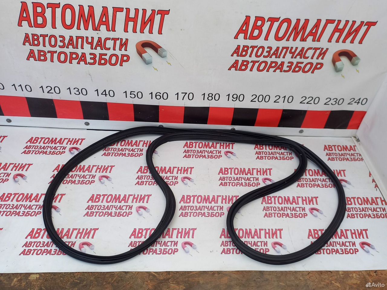 Уплотнитель крышки багажника Lexus RX 4 15-21г