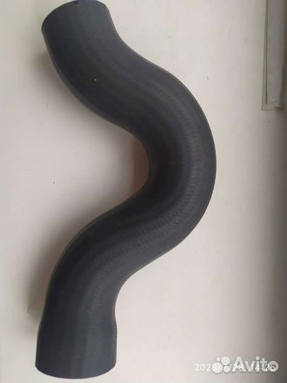 Патрубок радиатора Mersedes-Benz E320 W124