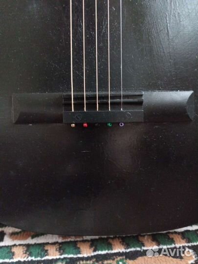 Акустическая гитара