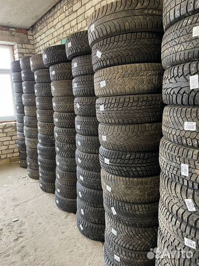 Nokian Tyres Hakkapeliitta 8 215/45 R16