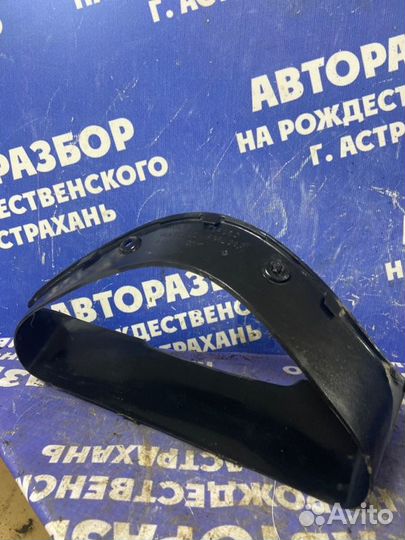 Накладка панели приборов. Mitsubishi Grandis