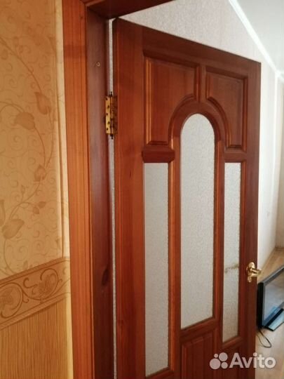 Дверь из массива сосны