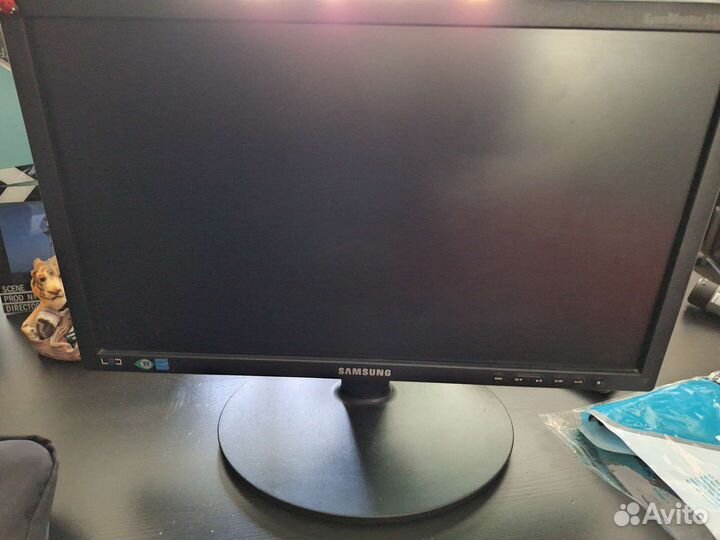 Монитор Samsung syncmaster