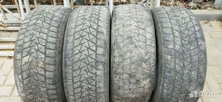 Bridgestone Blizzak DM-V2 235/60 R18 107S