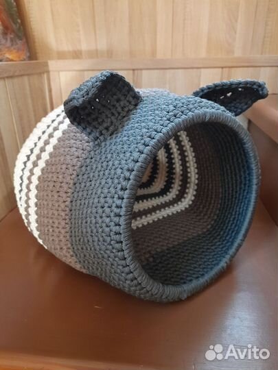 Домик вязаный для кота/кошки или маленькой собачки