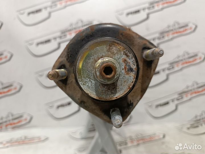 Стойка ходовки toyota lexus. IS300 mark II mark II blit progres verossa. JZS175 JZS179 JZX110 JZX115