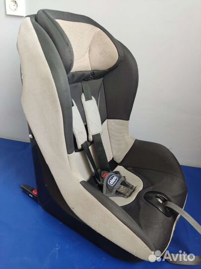 Автокресло Chicco (изофикс)