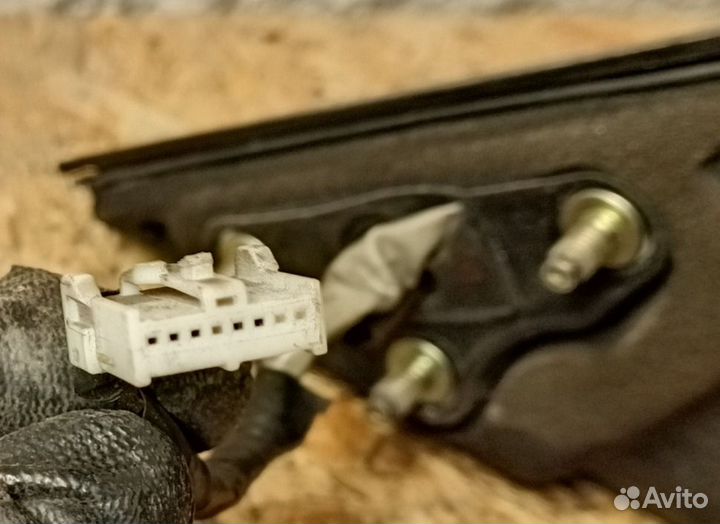 Зеркало правое Nissan Laurel C35