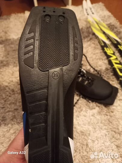 Лыжи беговые пластиковые